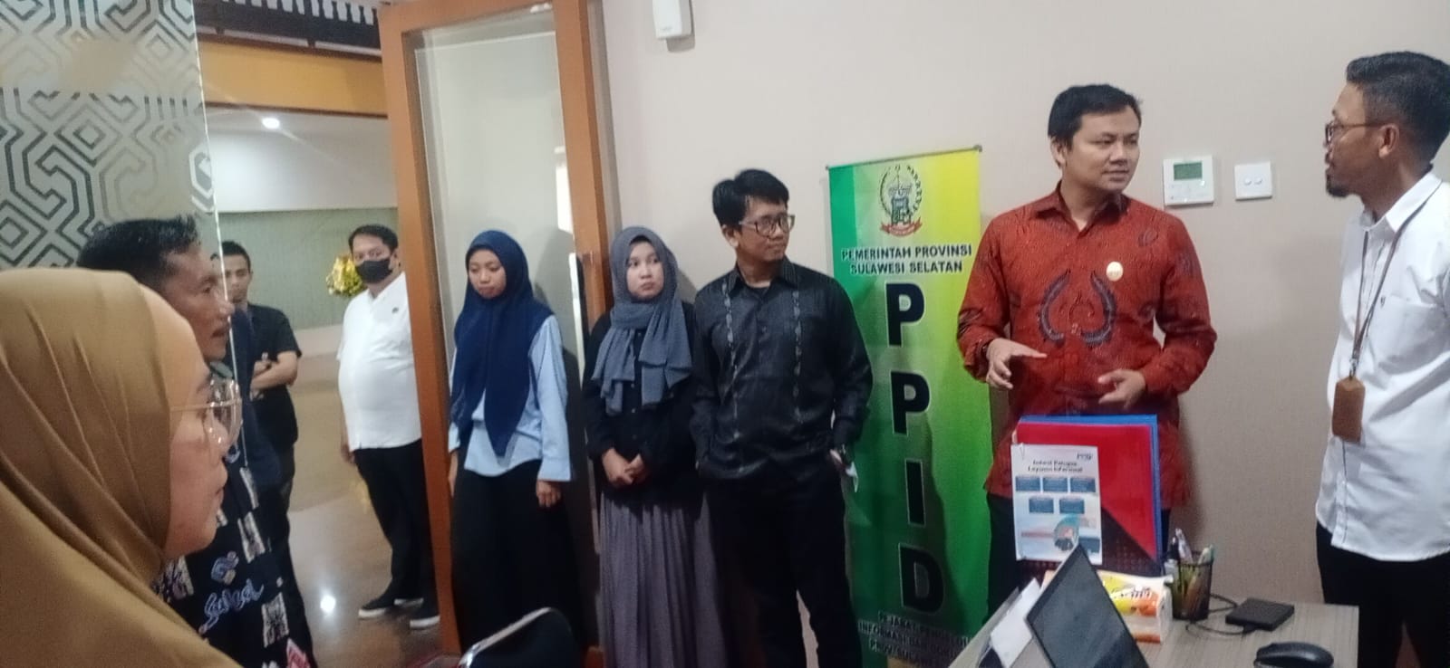 Wakil Ketua KIP Visitasi Monev di Sulsel, Akui Keterbukaan Informasi Publik Sudah Baik