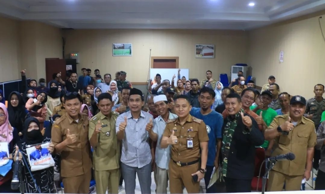 Camat Ujung Tanah Sampaikan Keluhan Warganya Kepada Ketua DPRD Makassar saat Reses