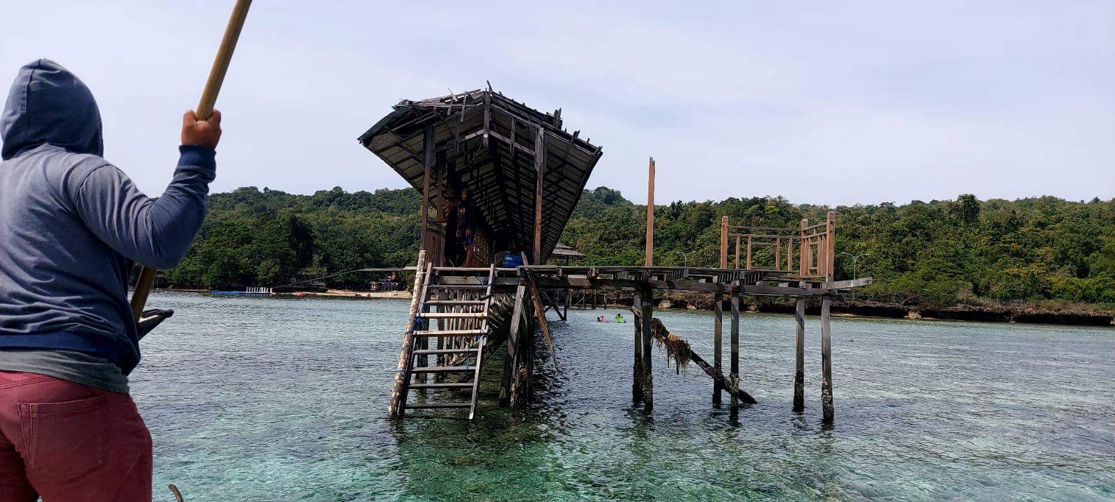 Pulau Karampuang, Destinasi Wisata Menarik di Mamuju yang Dermaganya Butuh Pembenahan