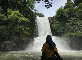 Destinasi Wisata Pung Bunga Maros, Air Terjun dan Panorama Alam yang Menghipnotis Pengunjung