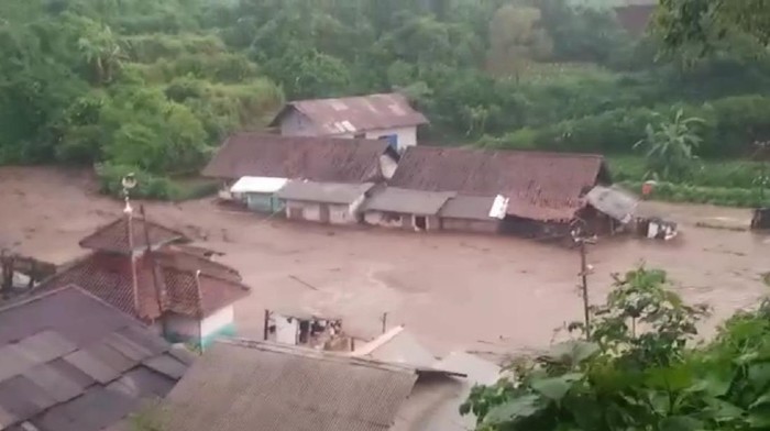 Mungkin Banyak yang Belum Tahu, Ternyata Ada 5 Jenis Banjir di Indonesia