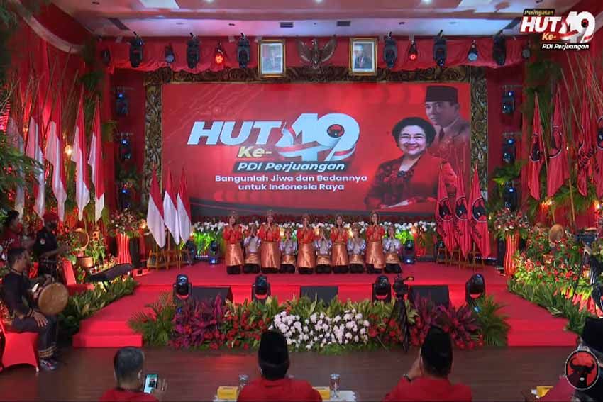 Jokowi Boyong Menteri-menterinya Hadiri HUT ke-49 PDIP