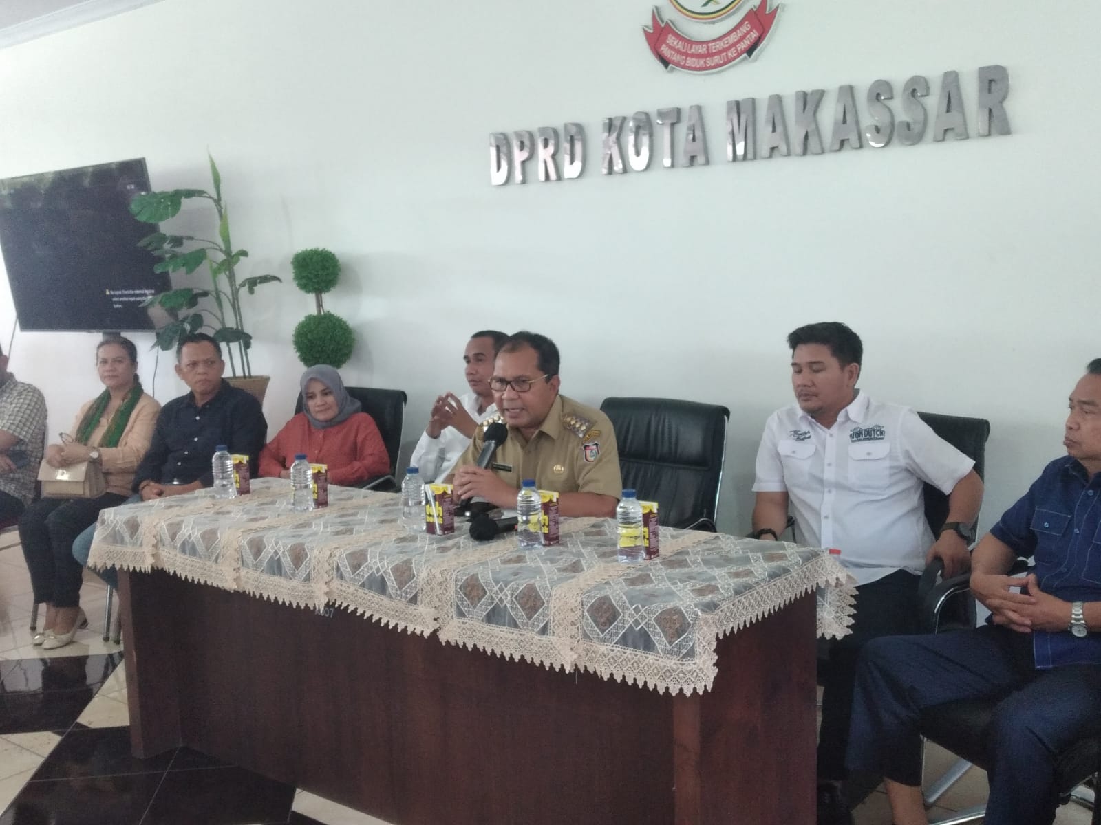 Pemkot dan DPRD Makassar Sepakat Menolak Pembangunan Rel Kereta Api Jika Tidak Elevated