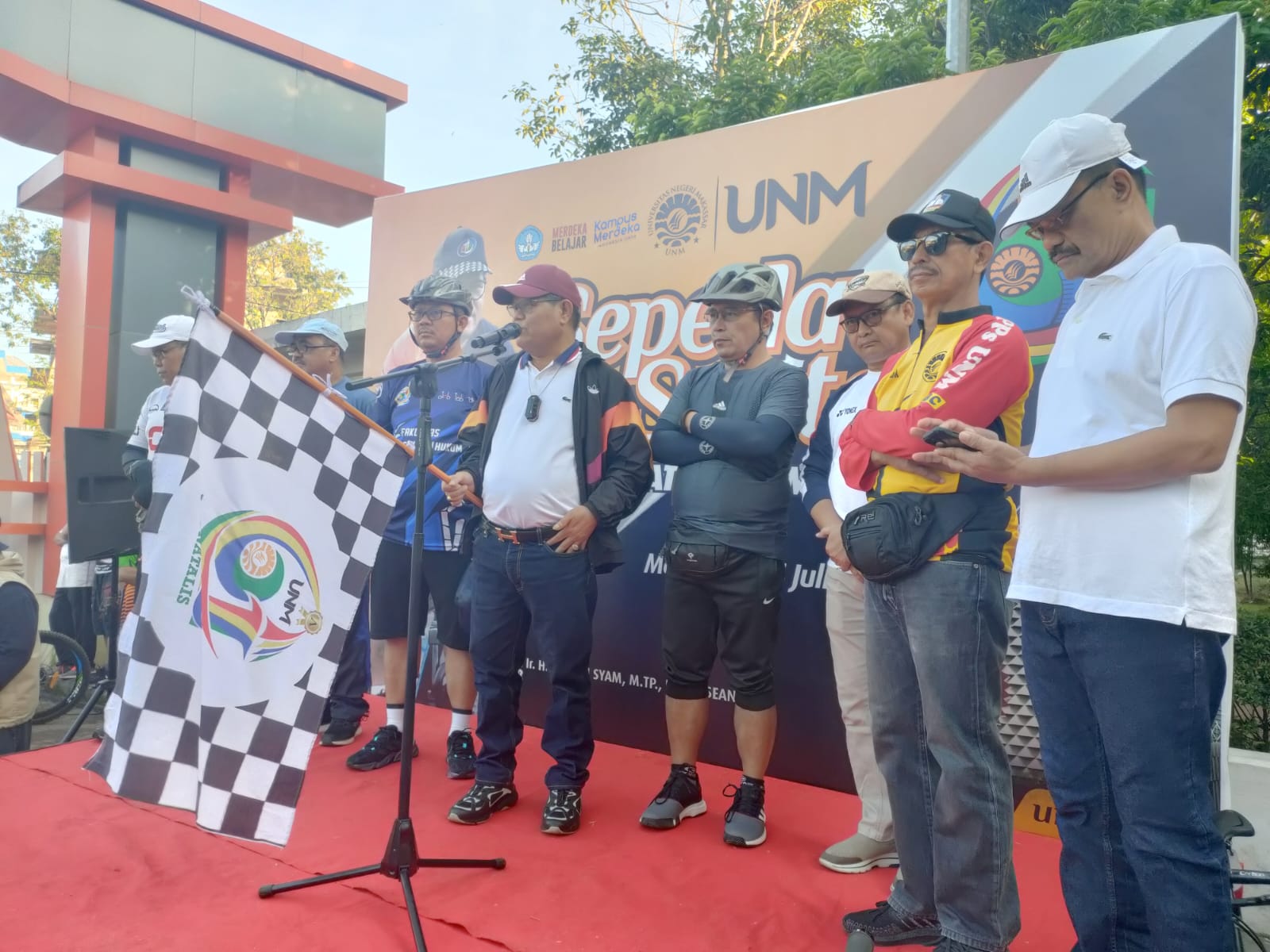 Sepeda Santai UNM Bertabur Hadiah, Rektor: Ini Menjadi Dies Natalis Istimewa