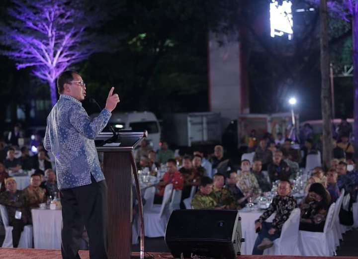 Pemkot Makassar Gala Dinner Bersama Peserta Munas AAI di  Pantai Losari