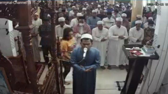 Wanita asal Sidrap Masuk ke Masjid di Palopo dan Mengganggu Imam saat Salat Jumat