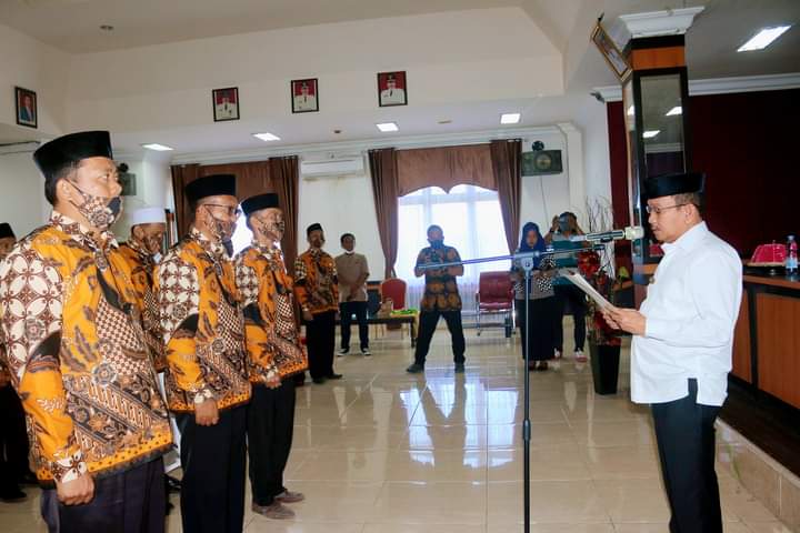Yaumil Ambo Djiwa Lantik Dewan Hakim MTQ IX Tingkat Kabupaten Pasangkayu