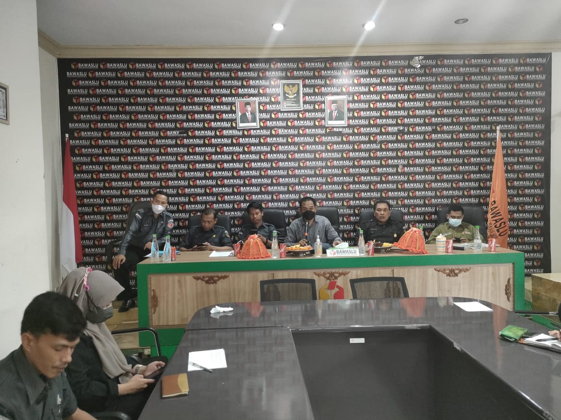 Wujudkan Transparansi Publik, Bawaslu Gowa Gelar Evaluasi JDIH