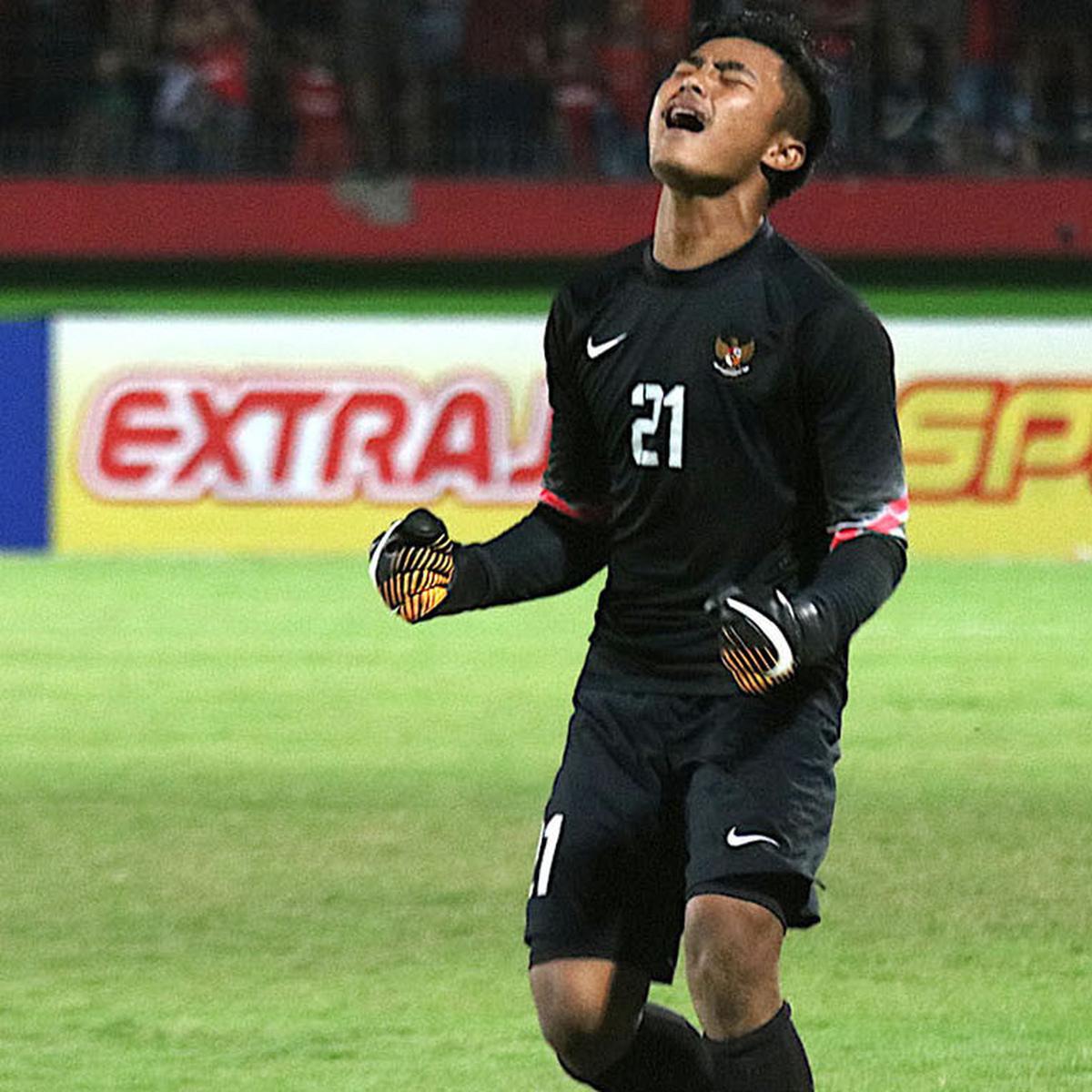 Sosok Ernando Ari, Kiper Indonesia yang Mampu Gagalkan Tiga Penalti Malaysia di Sea Games