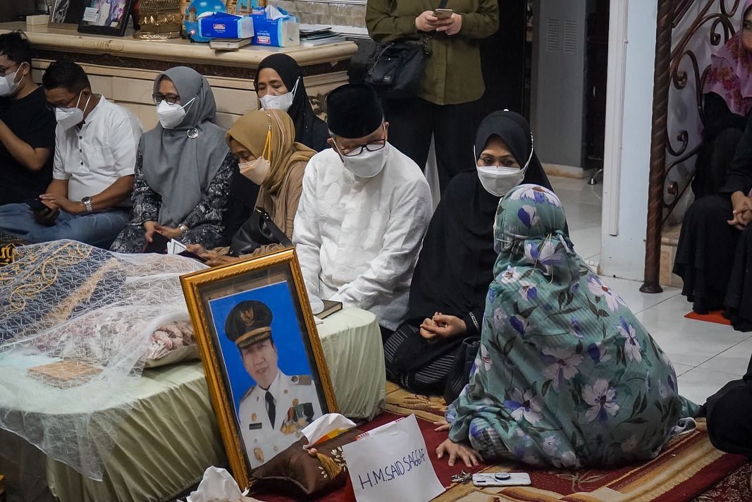 Melayat ke Rumah Duka Mantan Bupati Mamasa, Wali Kota Parepare Sampaikan Duka yang Mendalam