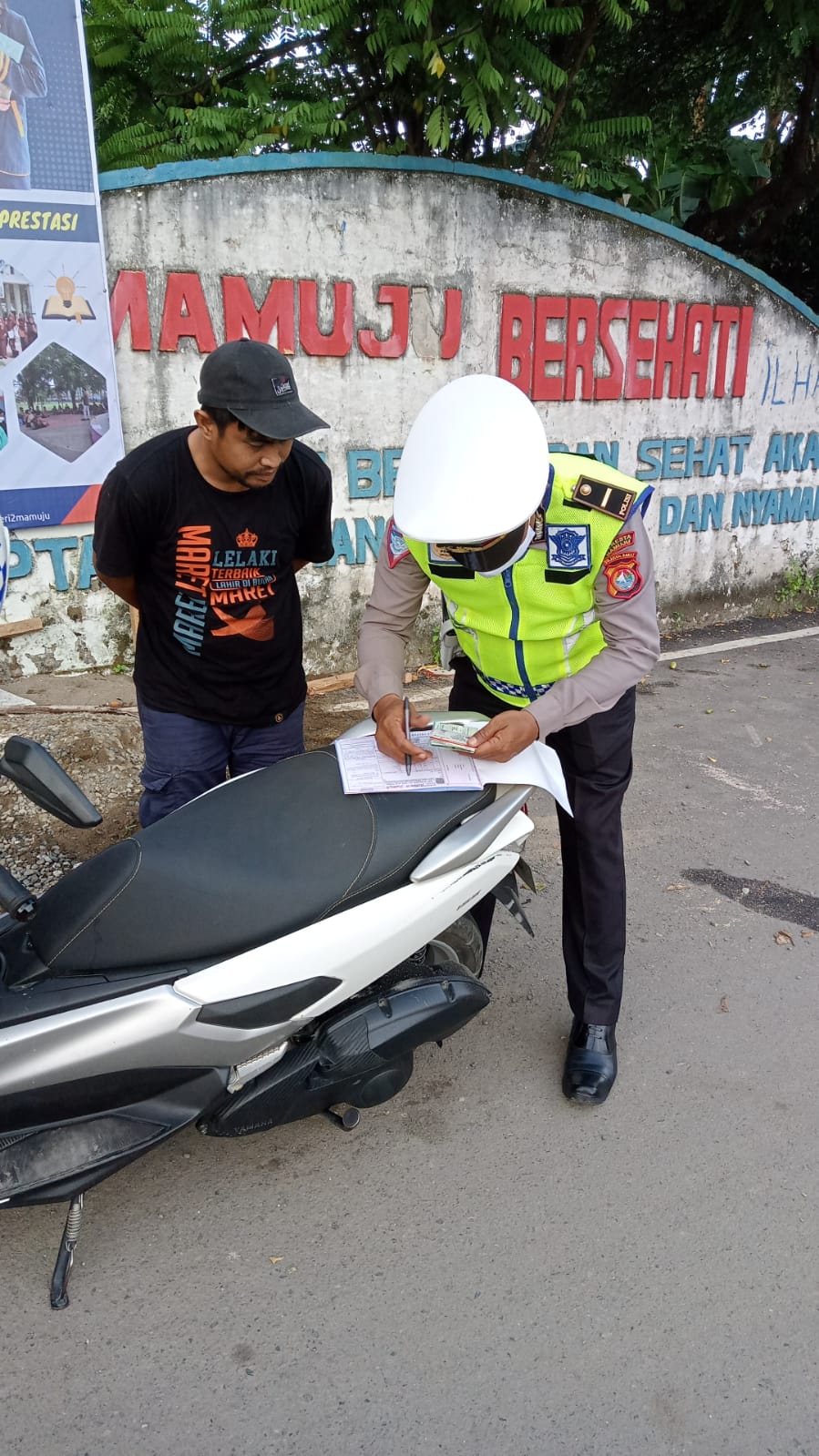Polresta Mamuju Tingkatkan Patroli di Titik Rawan Kemacetan dan Tilang Pelanggaran Lalin