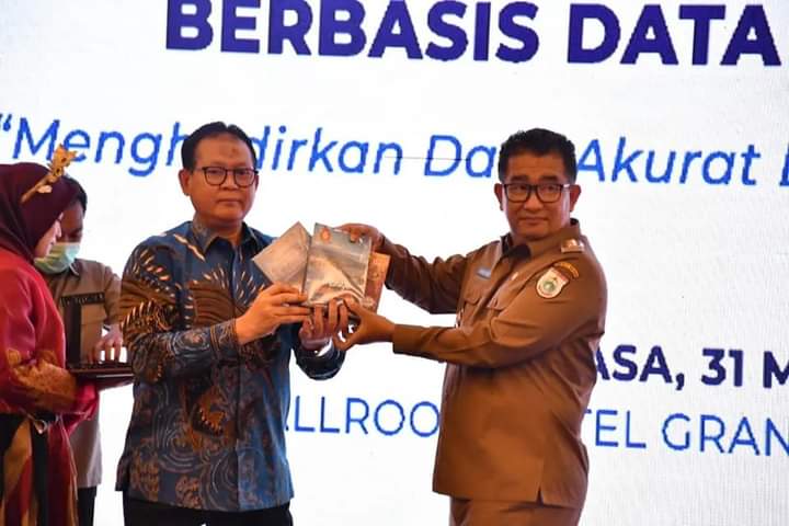 Sosialisasi Database Presisi Sulbar Hadirkan Guru Besar IPB