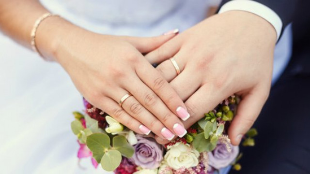 Wanita dan Keluarganya Diusir Warga Desa, Lantaran Menikah Lagi Tanpa Sepengetahuan Suami Pertama