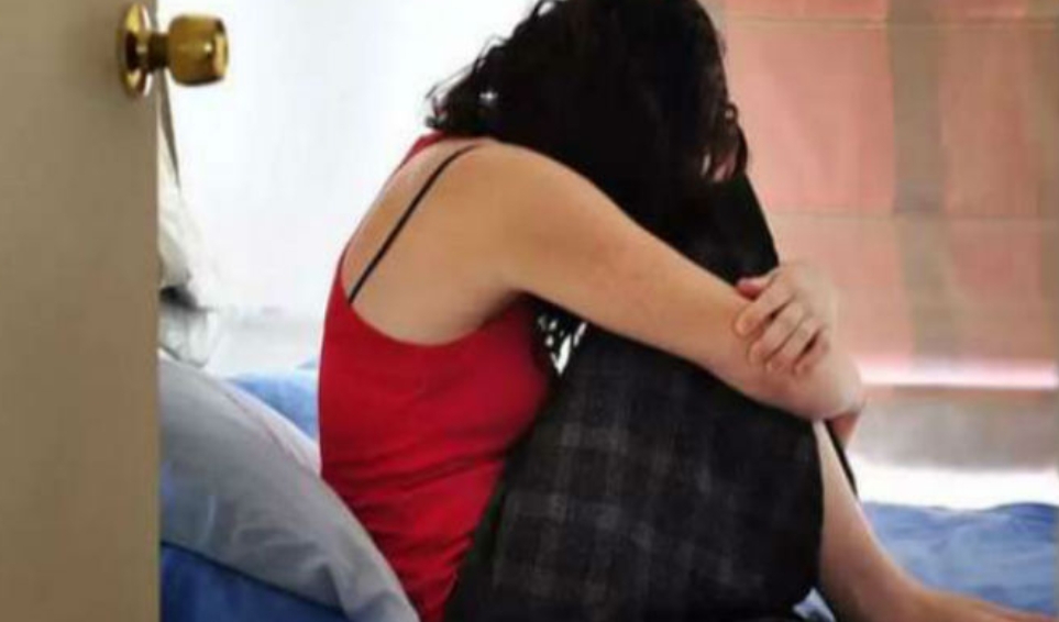 Dicecoki Anggur Merah, 2 ABG Tak Berdaya Disetubuhi 5 Pria Secara Bergiliran