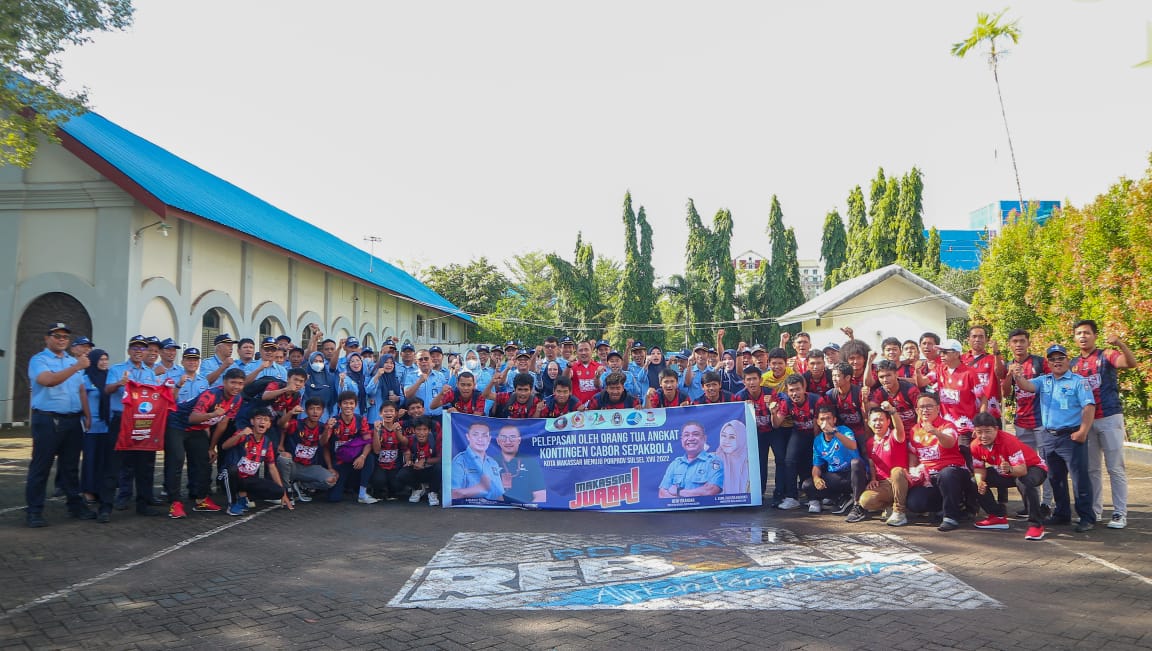 Target Emas, Beni Iskandar Tekankan Sportivitas Saat Melepas Kontingen Sepakbola Makassar 