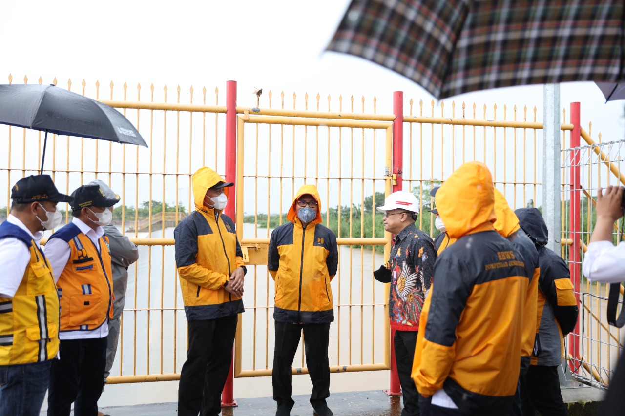 Curah Hujan Tinggi, Danny Imbau Camat Perhatikan Drainase