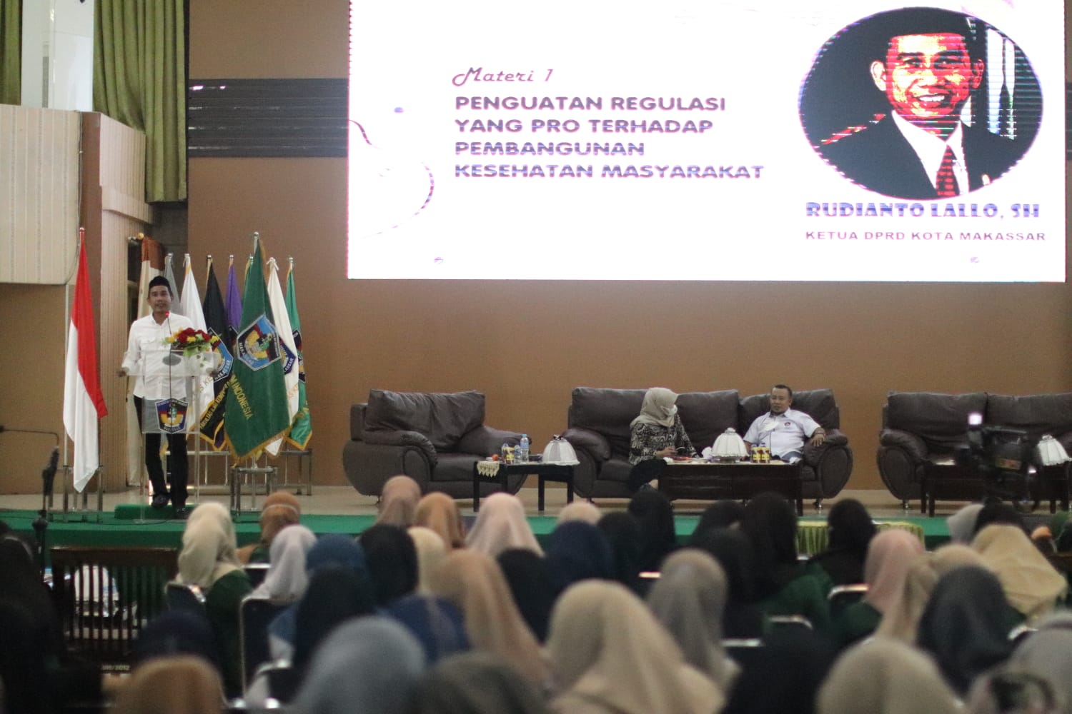 Di Hadapan Ratusan Mahasiswa Kesehatan UMI, Rudianto Lallo: Jangan Andalkan Ijazah, Wajib Miliki Skill