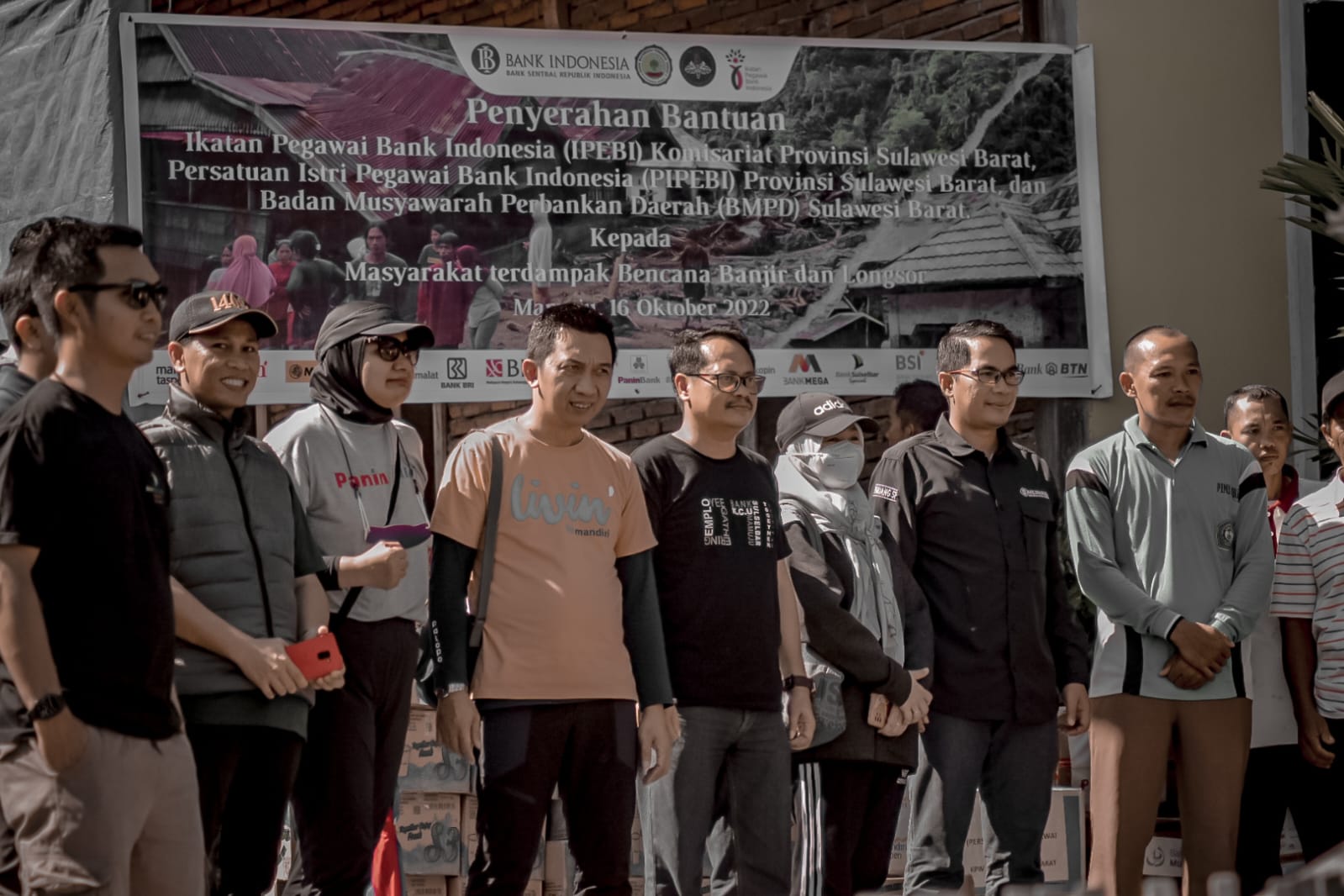 BMPD Sulbar Salurkan Bantuan kepada Masyarakat Terdampak Banjir dan Longsor di Mamuju