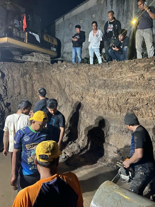 Dini Hari Beni Iskandar Pantau Langsung Pengerjaan Kebocoran Pipa di Gowa