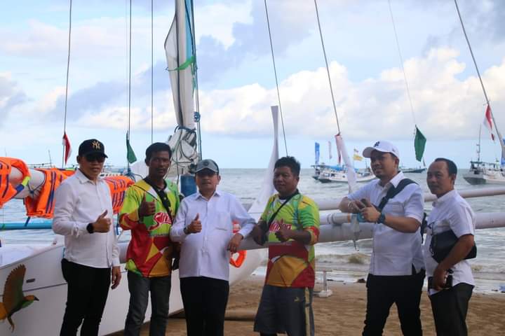 Bentuk Dukungan Pelestarian Warisan Budaya, Bupati Pasangkayu Hadiri Festival Sandeq 2022 di Baikpapan