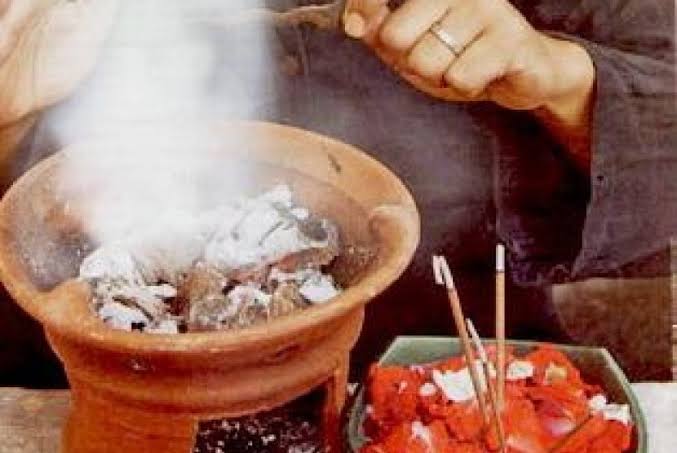 Ngaku Bisa Gandakan Uang dan Emas, Dukun Palsu di Manado Ditangkap Polisi 