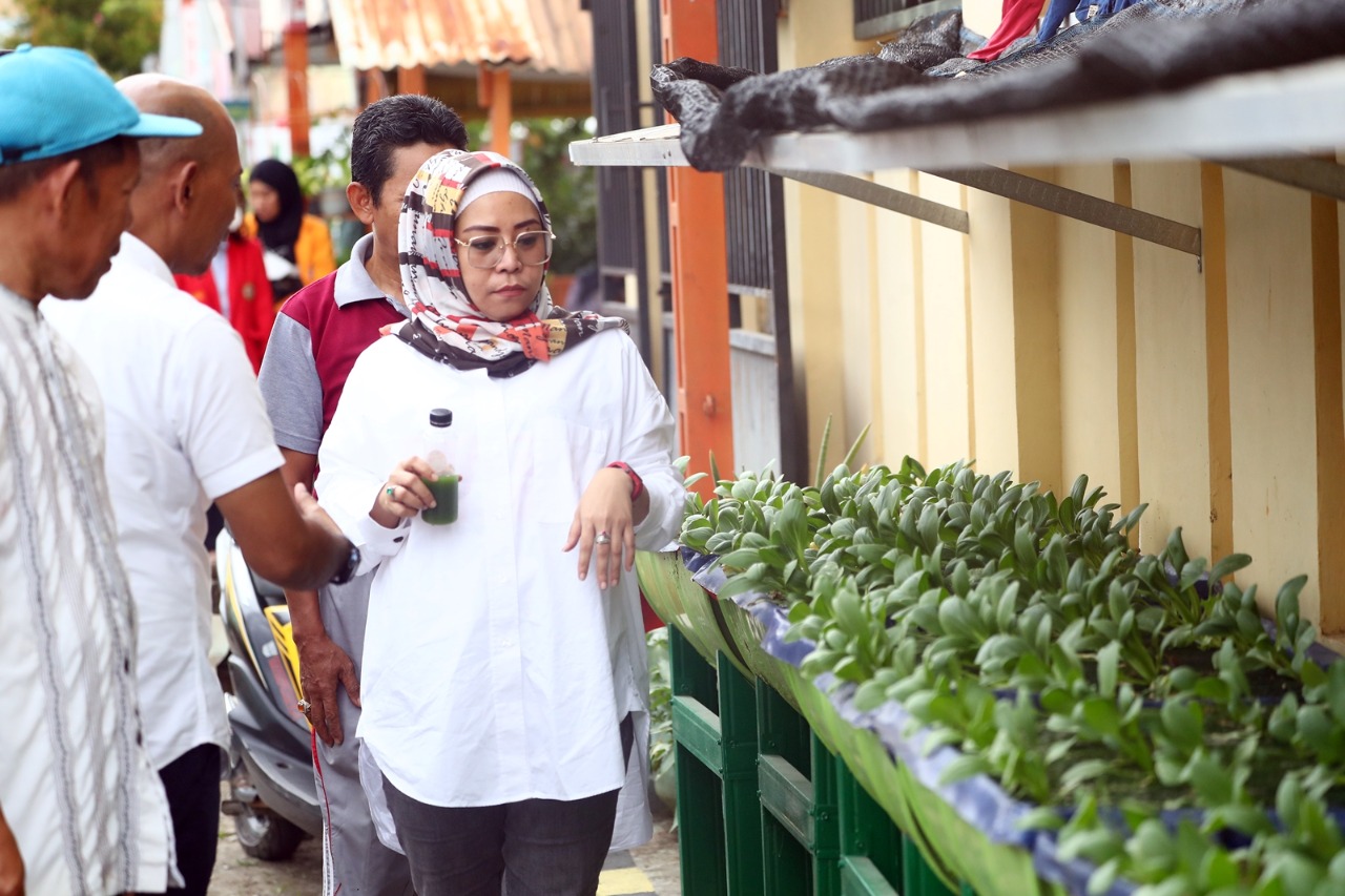 Kunjungi Longwis di Tamalanrea, Legislator Nunung Dasniar Apresiasi Kreativitas Warga