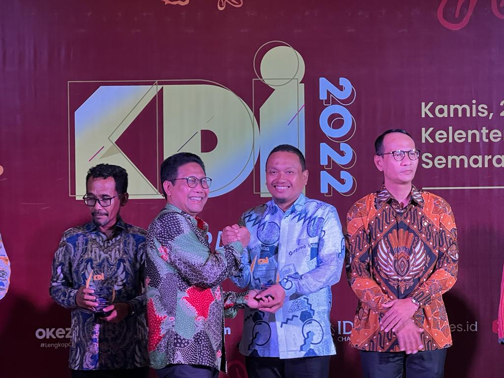 Danny Sabet Kepala Daerah Inovatif 2022 Bidang Pelayanan Publik