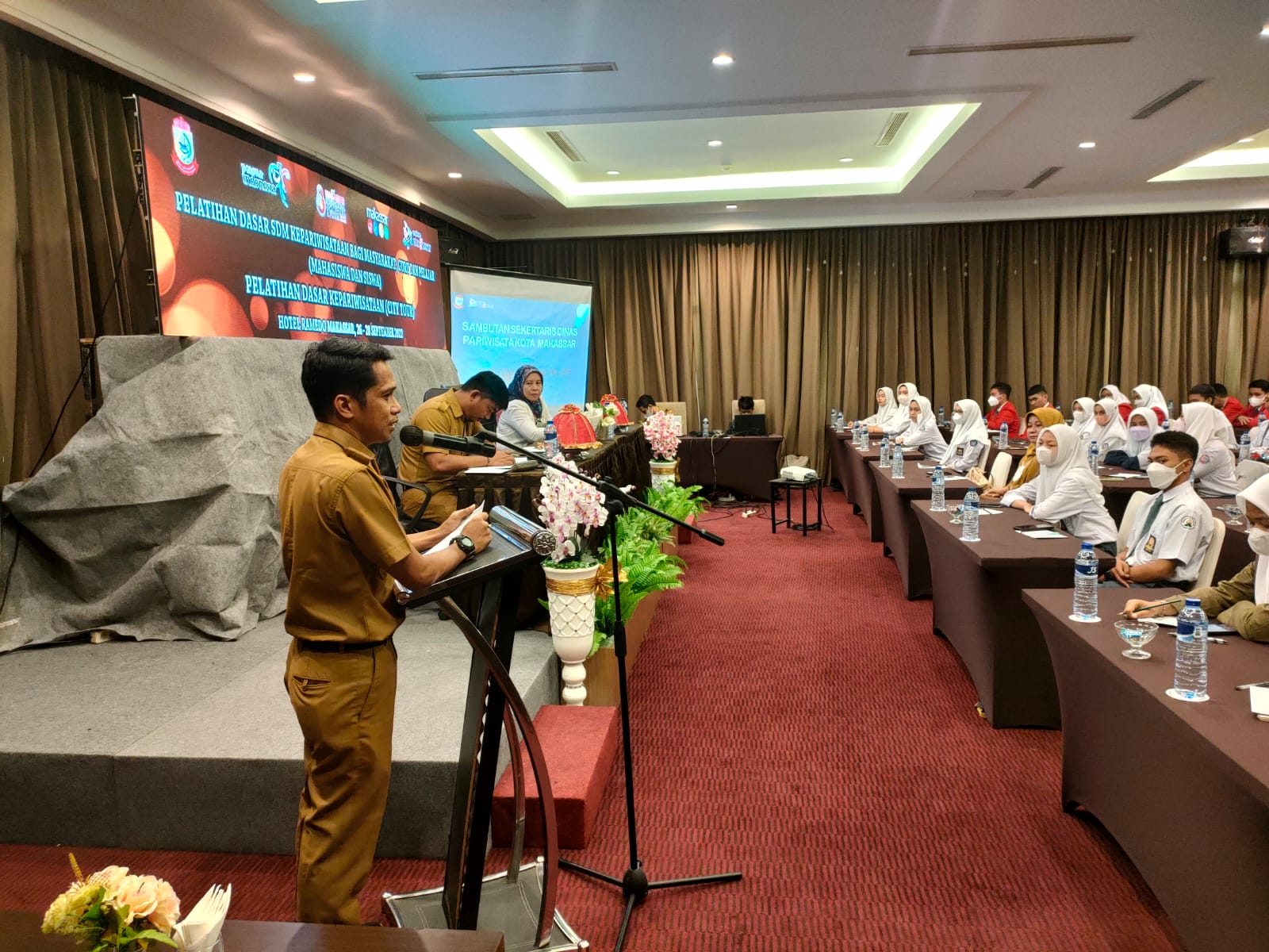 Dispar Makassar Adakan Pelatihan Dasar Kepariwisataan bagi Masyarakat, Guru dan Pelajar