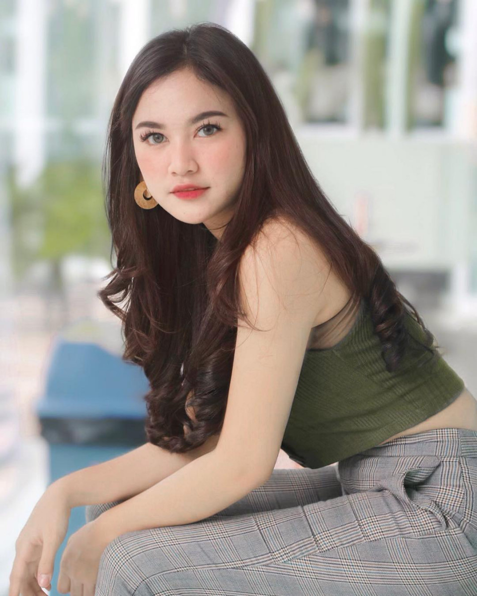 Tampil Ala Rocker, Mahalini: Ini Temanya Keramas Nggak Dikeringin