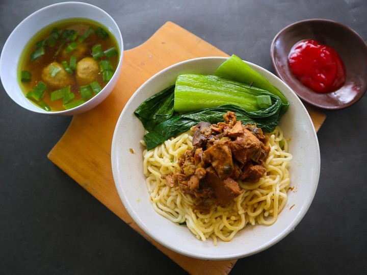 Kuliner Kali Lima Favorit, Ini Resep Mi Ayam dengan Mi Telur Basah Siap Pakai
