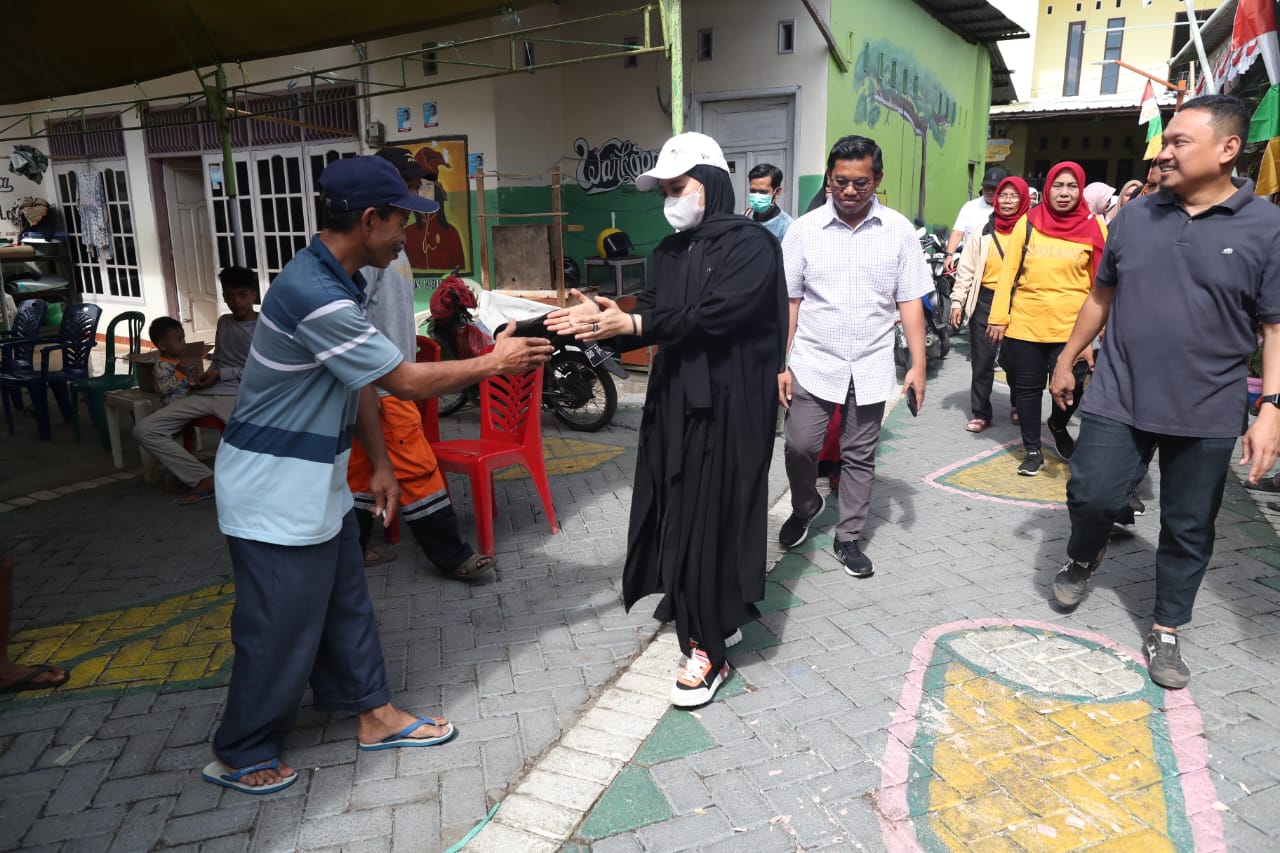 Kunjungi Longwis Bahagia, Wawali Fatmawati Rusdi Apresiasi Partisipasi Warga