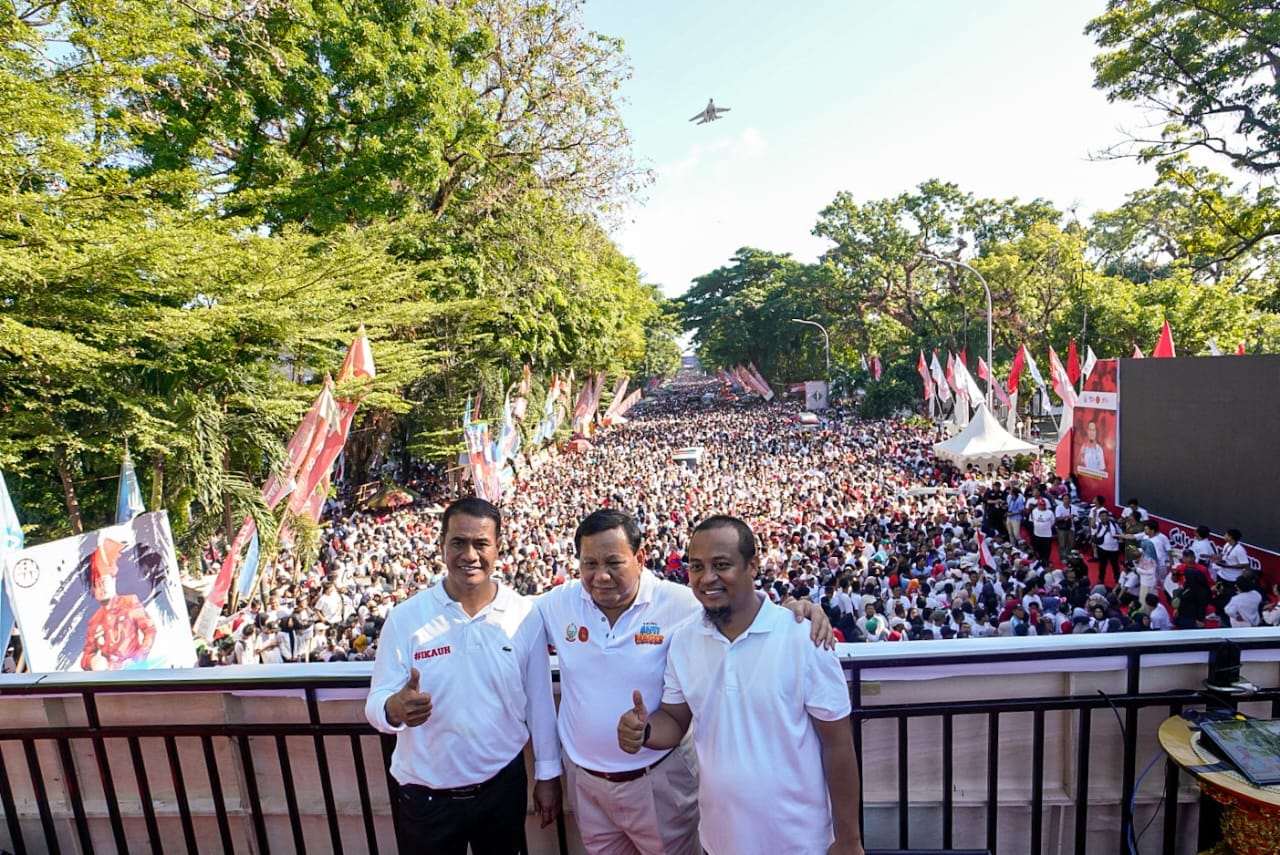 Andi Sudirman dan Prabowo Subianto Jalan Sehat Anti Mager Bersama 450 Ribu Warga Sulsel