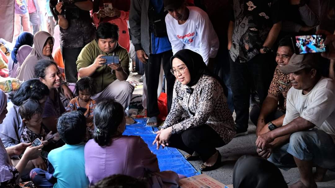 Sutinah Kuatkan Korban Kebakaran di Dekat SPBU Simbuang, Pastikan Mendapat Perhatian 