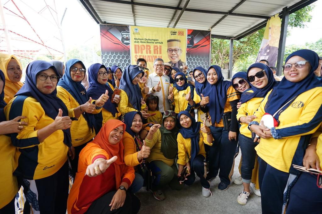 Masyarakat Desa Ara Bulukumba Dukung Taufan Pawe ke Senayan, Dinilai Pemimpin Sukses Majukan Parepare