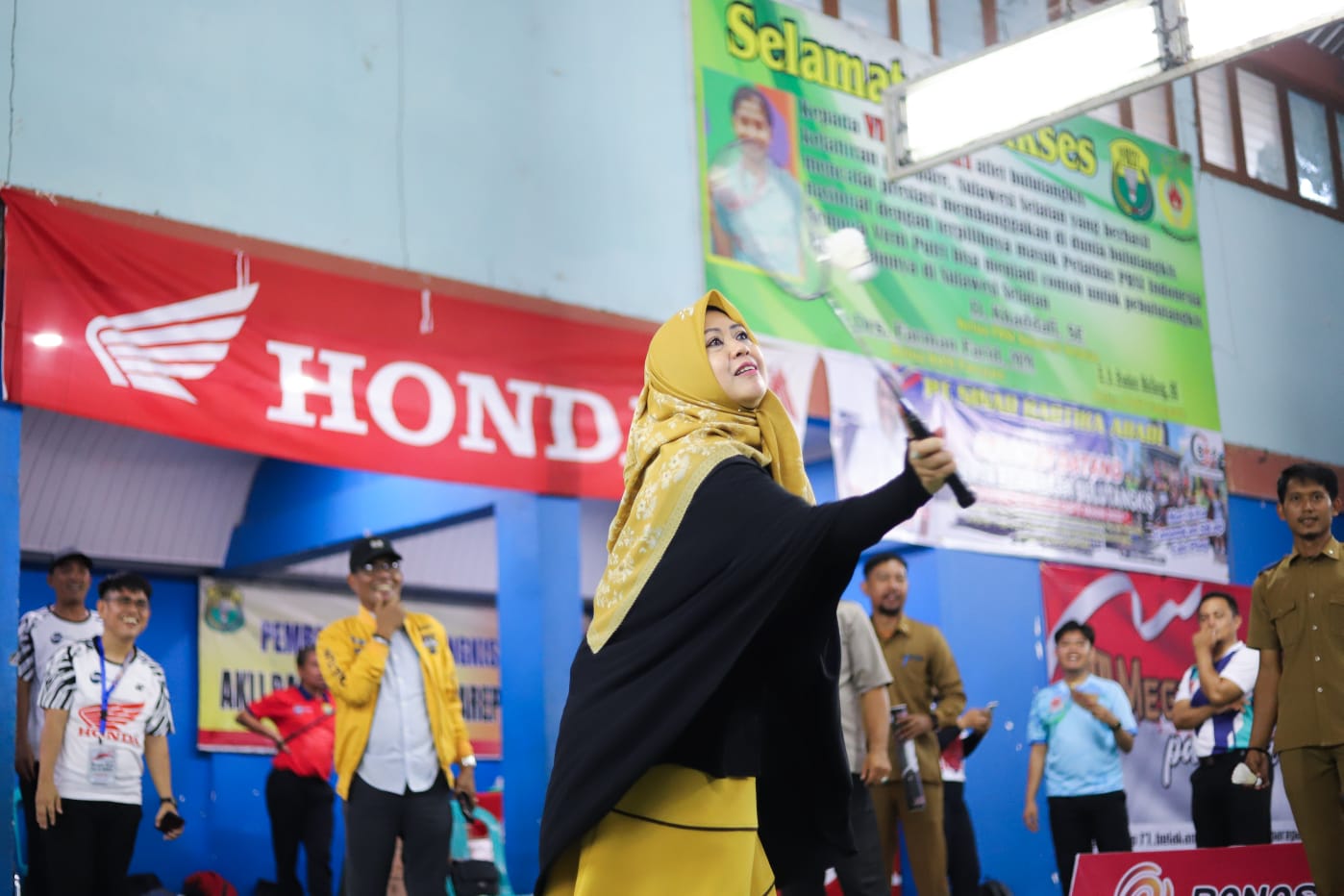 Buka Turnamen Sahabat Daya Cup 2, Erna Rasyid Taufan Dukung Bulu Tangkis Lahirkan Calon Juara dari Parepare 
