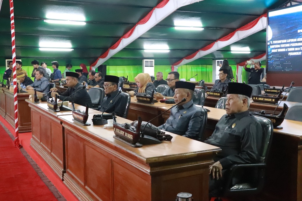 Marigun Rasyid Hadiri Paripurna Perubahan Susunan Perangkat Daerah dan Penetapan KUA - PPAS 2024