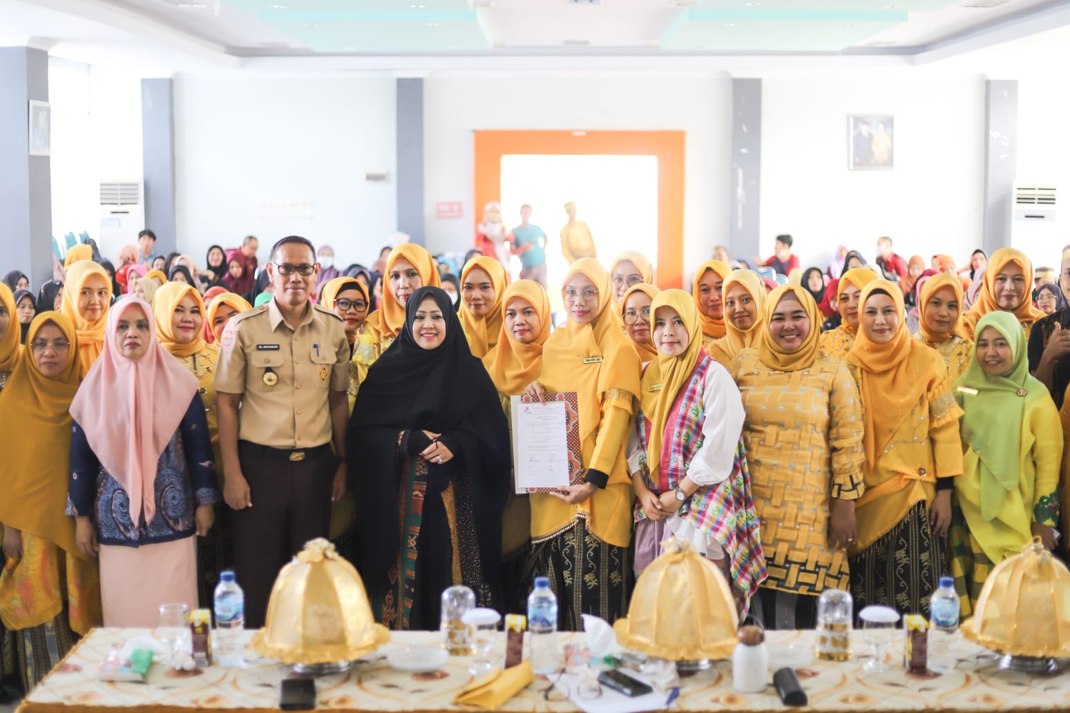 Diseminasi Pemodelan Revitalisasi Bahasa Daerah di Parepare, Erna Taufan Pesan Lestarikan Bahasa Daerah Kekayaan Bangsa