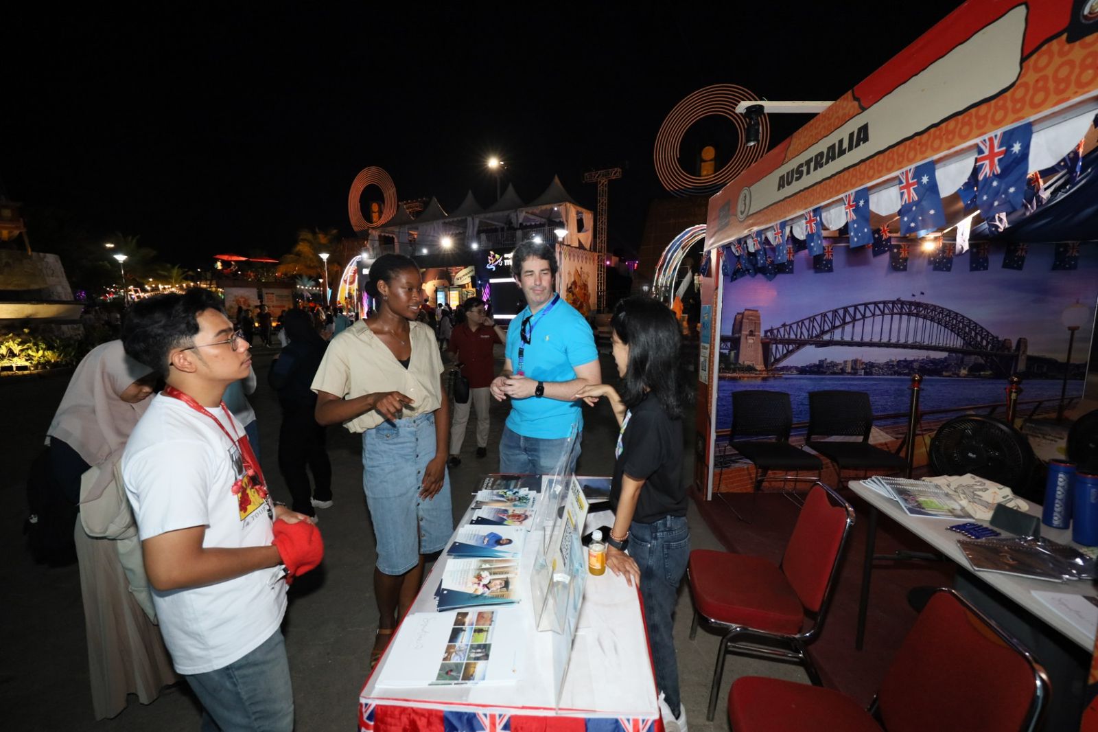 Empat Negara Asing Pasang Stand di Festival F8 Makassar, Kenalkan Budaya hingga Peluang Beasiswa