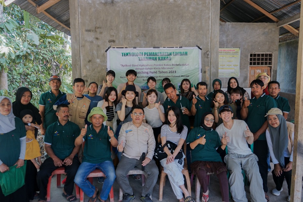 Mahasiswa Asal Jepang Hadiri Sekolah Lapang Kakao di Polman