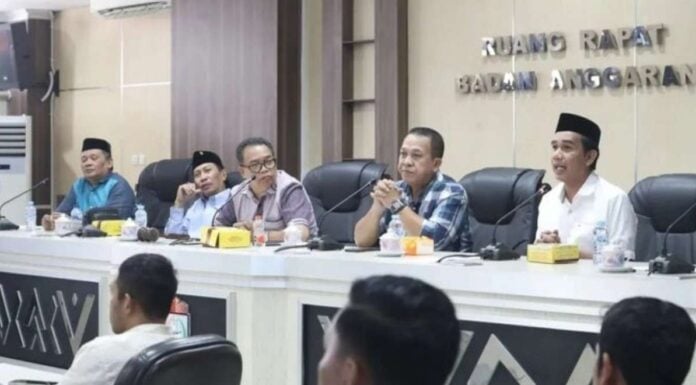 Komisi B dan C DPRD Makassar Gelar RDP Bahas Aduan Warga Villa Mutiara, Hadirkan PDAM hingga PT KIMA