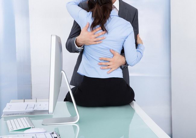 Modus Gugat Cerai Suami, Ternyata Wanita Notaris Berselingkuh dengan Perwira Polisi