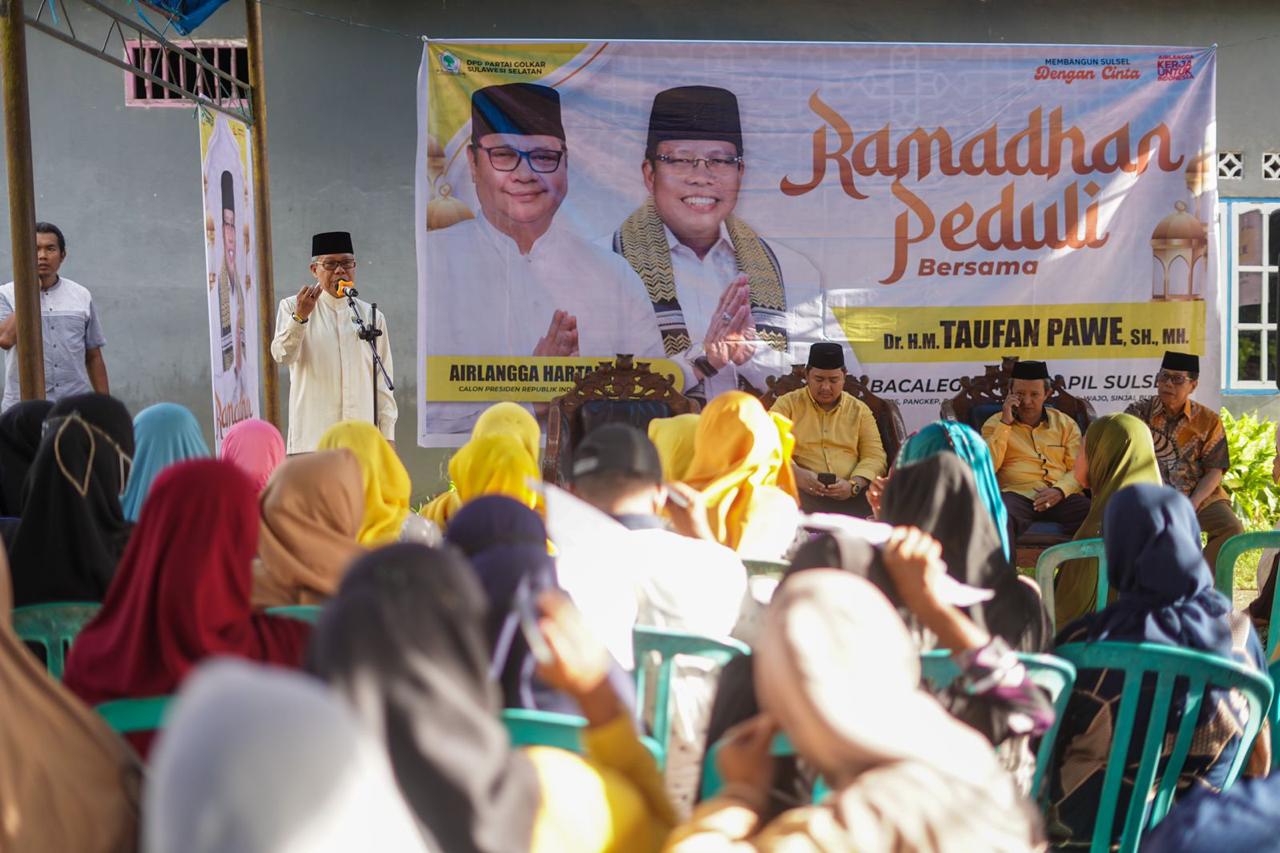 Safari Ramadan, Taufan Pawe Sosialisasikan Airlangga Hartarto Calon Presiden di Barru