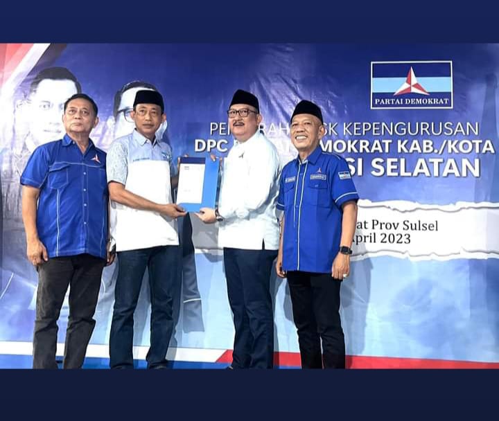 Berkah Ramadan, Demokrat Parepare Resmi Terima SK, RSA Optimis Tatap Pemilu 2024
