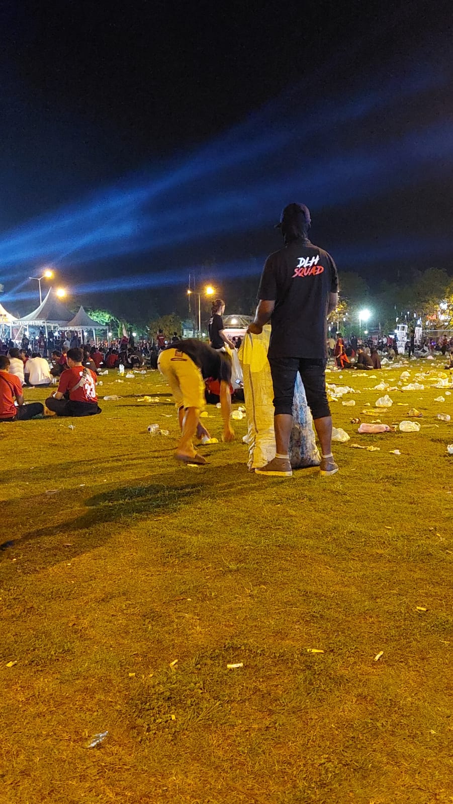 Setiap Momentum, DLH Squad Siaga Gerak Cepat Bersihkan Parepare