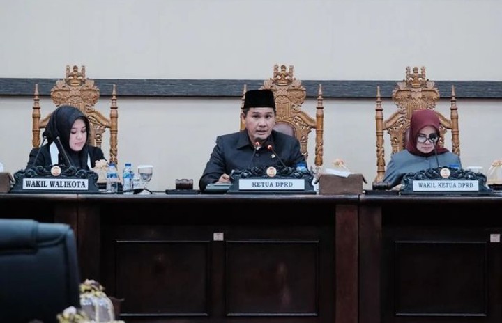 Rapat Paripurna ke 4 Masa Persidangan ke 2 2022/2023 DPRD Makassar, Penyampaikan LKPJ Walikota TA 2022
