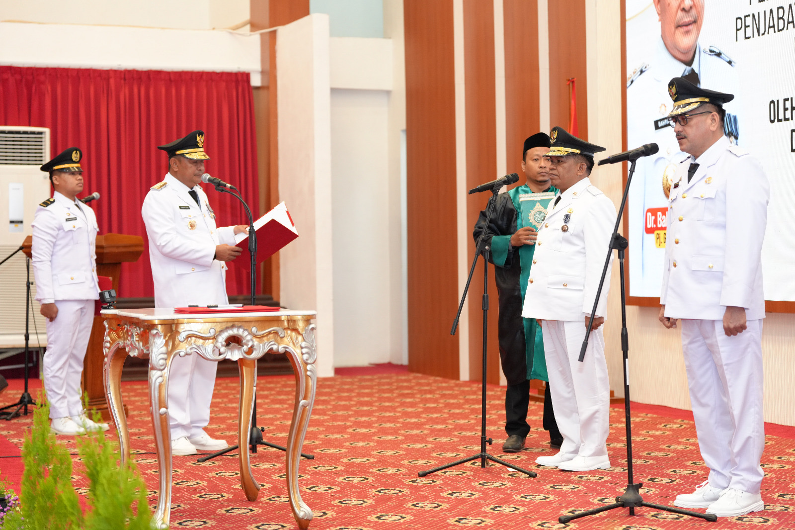 Lantik Pj Bupati Jeneponto dan Sidrap, Bahtiar Baharuddin Harap Falsafah Bugis-Makassar-Mandar Jadi Pegangan