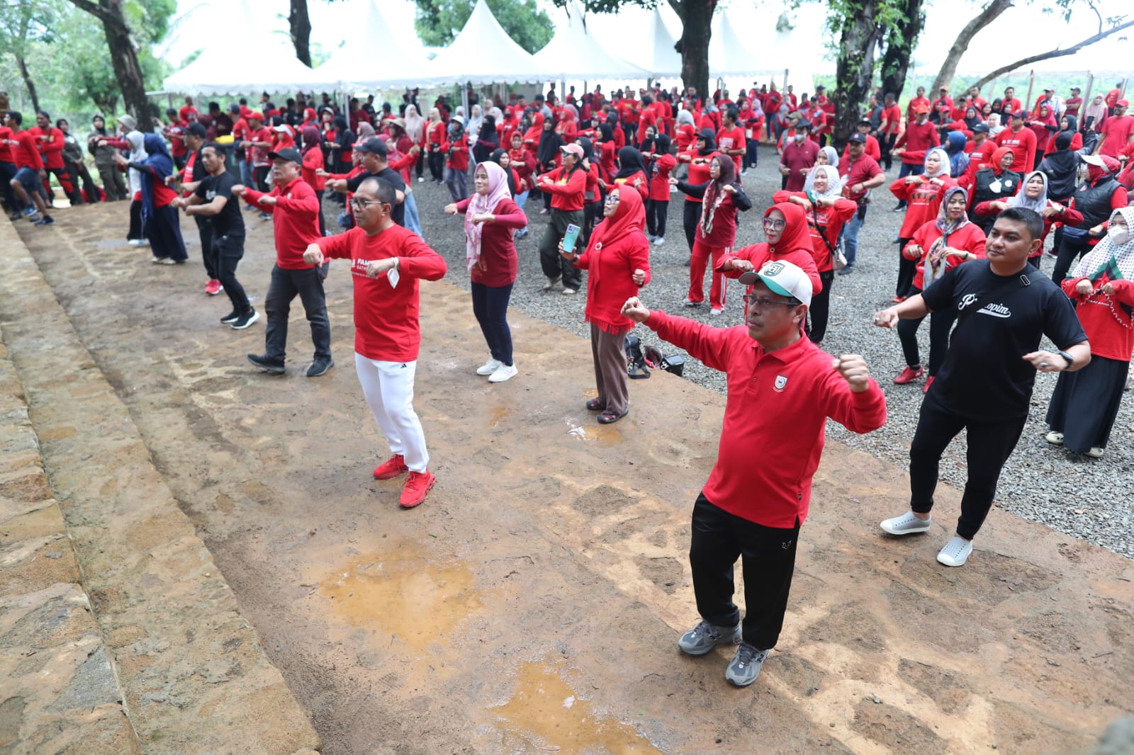 Kompak Senam Pagi, Awali Family Gathering Pemkot Makassar