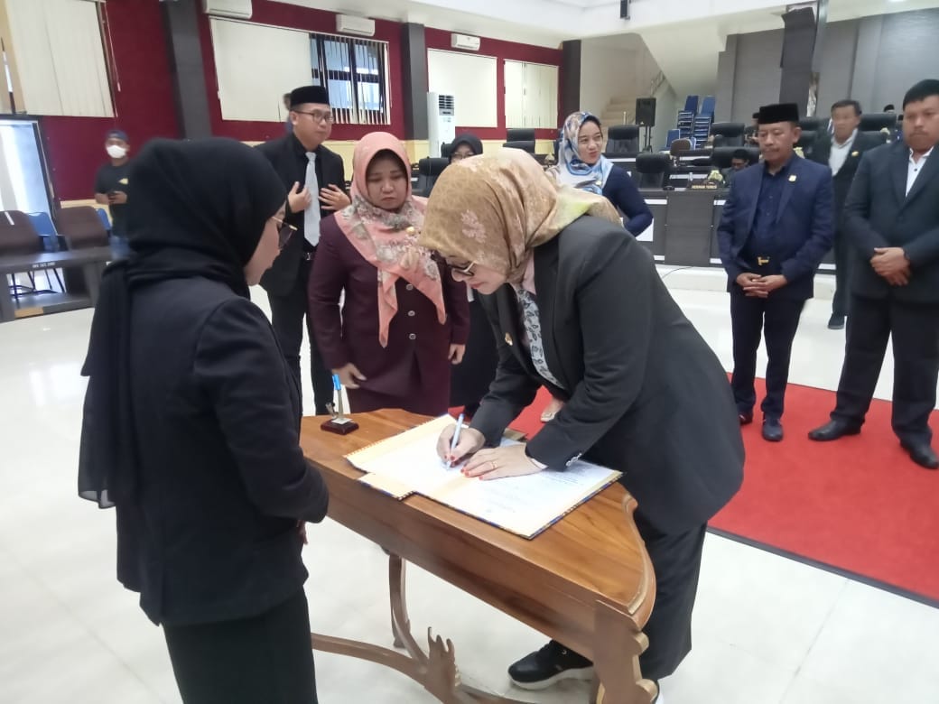 Wabup Pasangkayu Hadiri Rapat Paripurna Penetapan Propemperda Tahun 2024