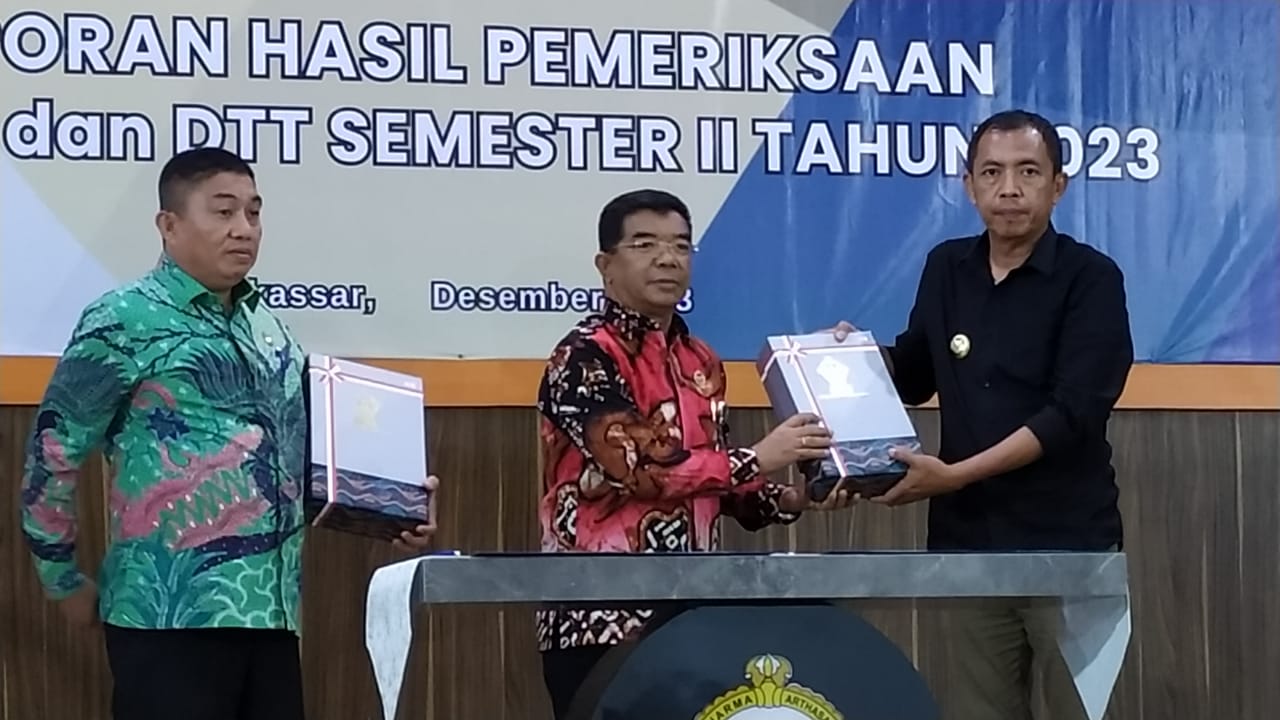 Serah Terima LHP Kinerja Semester II, BPK Apresiasi Komitmen Kuat Pj Wali Kota dan DPRD Parepare Laksanakan Mandatory Spending