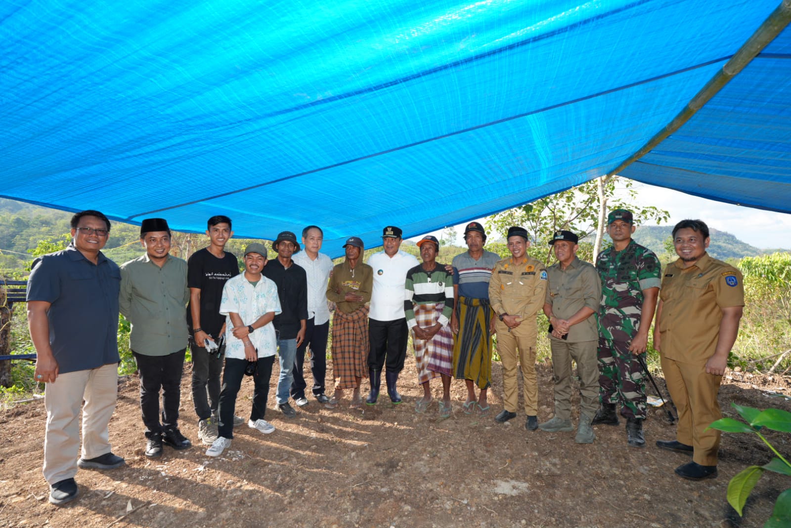 Pertama Kali Didatangi Pejabat Setingkat Gubernur, Warga Mattiro Walie Terharu dan Bersyukur